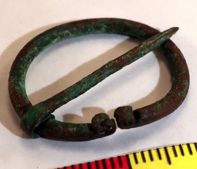 (image for) Iron Age Penannular Brooch - Click Image to Close