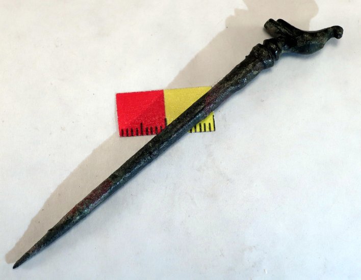 (image for) Bird Headed Pin - Click Image to Close