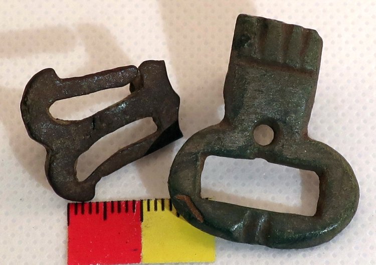 (image for) Two Byzantine Belt Fittings - Click Image to Close
