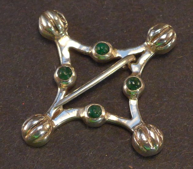 (image for) Emerald Brooch - Click Image to Close