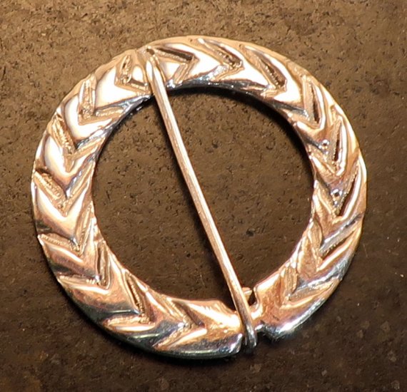 (image for) Laurel Wreath Brooch - Click Image to Close