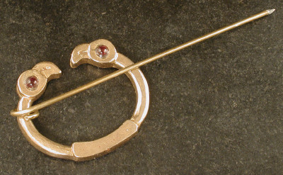 (image for) Penannular brooch - Click Image to Close